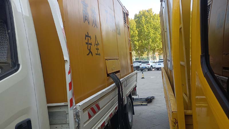 永丰如何判断柴油发电机组和UPS电源的切换时间是否符合要求？